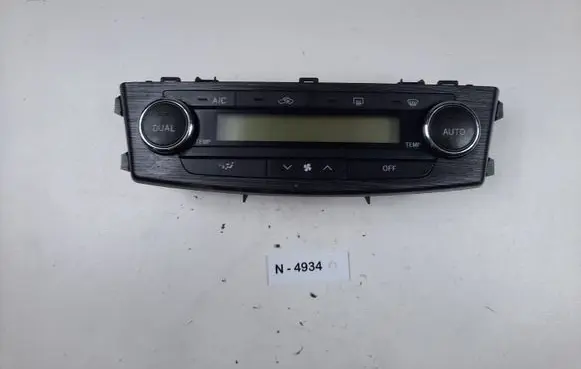 Toyota Avensis T270 Climate control unit 5590005350