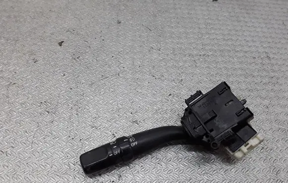 Toyota Avensis Verso Indicator stalk 173650