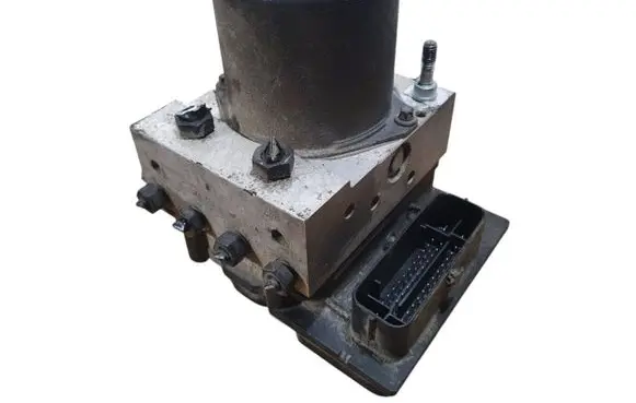 Audi A4 S4 B7 8E 8H ABS Pump 8E0614517AK 8E0910517D