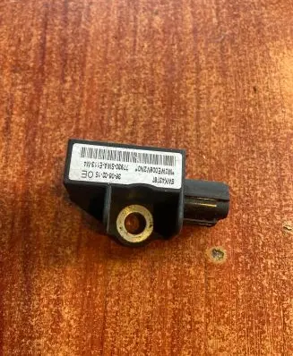 Honda CR-V Airbag deployment crash/impact sensor 5WK43787 77930SWAE113M4