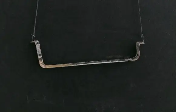 Chrysler Grand Voyager IV Fuel tank mounting bracket 