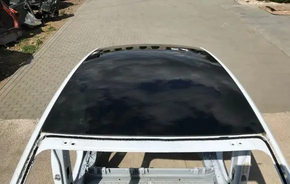 Tesla Model Y Roof 