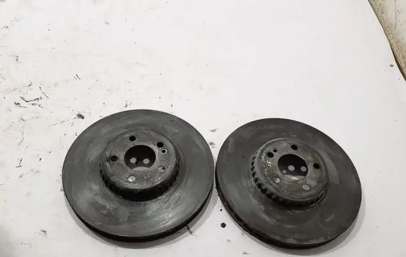 Mercedes-Benz GLC C253 Front brake disc A0004212812