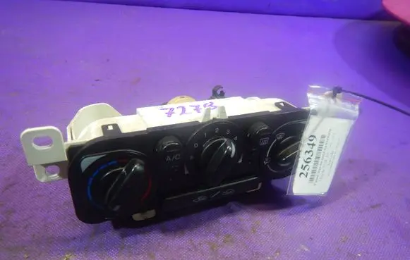 Mazda 323 Interior fan control switch 