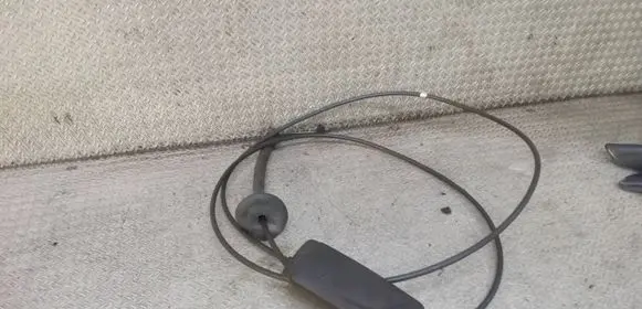 Citroen C5 Engine bonnet (hood) release handle 