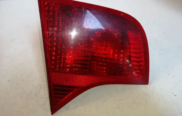 Audi A4 S4 B7 8E 8H Tailgate rear/tail lights 8E5945093A