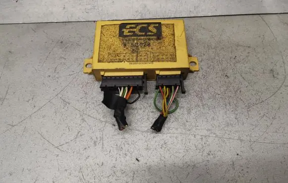 Mitsubishi Outlander Tow bar trailer control unit/module 5C028