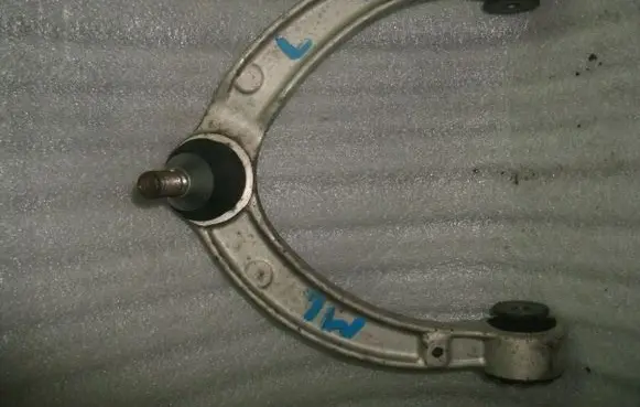 Mercedes-Benz ML W166 Front lower control arm/wishbone 123125432523324