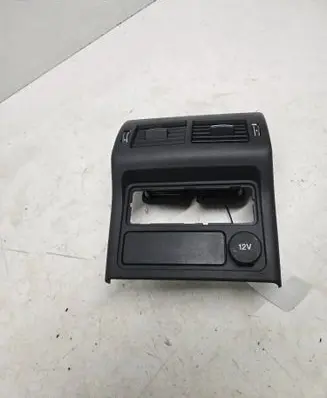 Jaguar XE Rear air vent grill GX7367448AA
