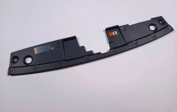 Engine bonnet/hood lock trim molding