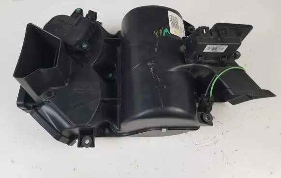 Chrysler Pacifica Interior heater climate box assembly housing 05005106AB