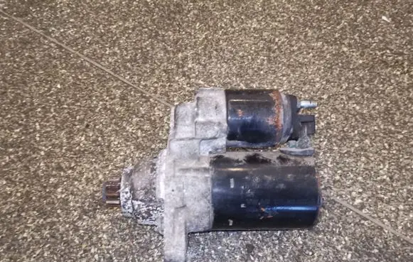 Skoda Fabia Mk1 (6Y) Starter motor 02T911023G