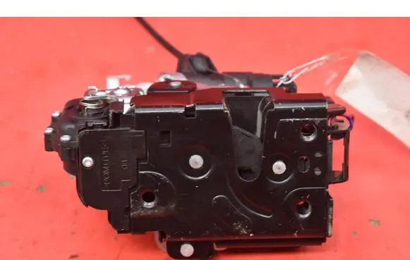 Skoda Octavia Mk1 (1U) Front door lock 23TF0005