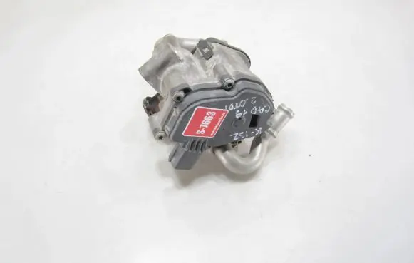 Volkswagen Caddy EGR valve 04L131501R 002604 00045