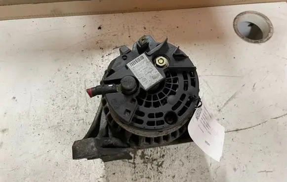 Volvo XC90 Generator/alternator 30667894 0124525060
