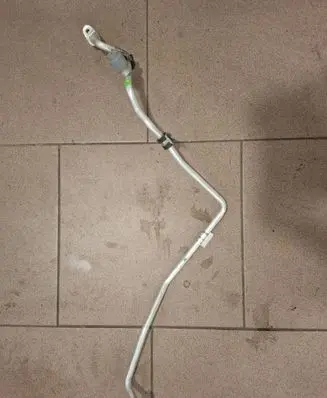 Dacia Sandero III Air conditioning (A/C) pipe/hose 924404998R