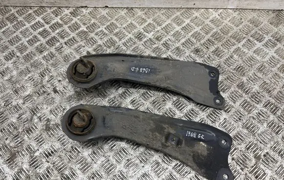 KIA Niro Rear upper control arm/wishbone 