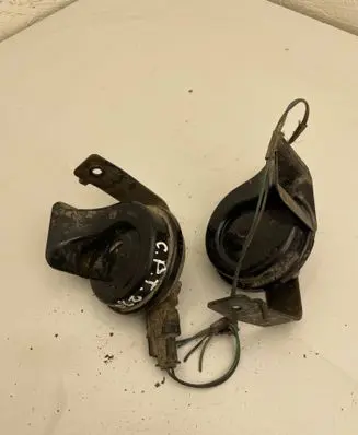Chrysler PT Cruiser Horn signal e9703881157