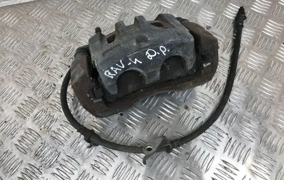 Toyota RAV 4 (XA40) Front brake caliper