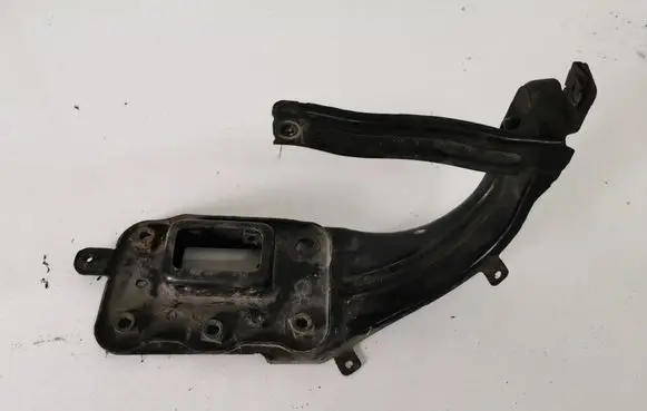 Mercedes-Benz E W211 Other engine bay part