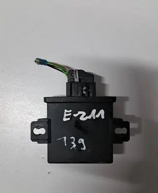 Mercedes-Benz E W211 Other relay A2118703126 5DF00827802