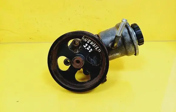 Toyota Avensis T250 Power steering pump
