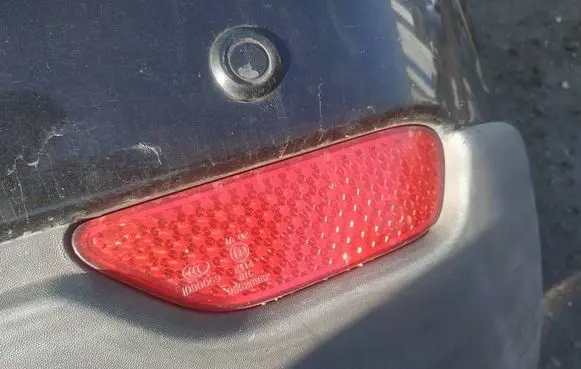 Chevrolet Captiva Rear tail light reflector 