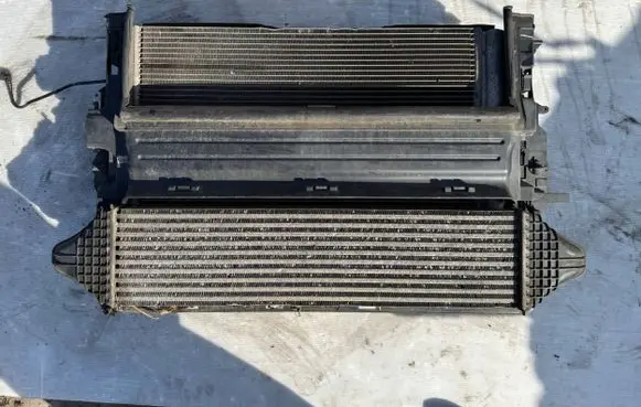 Volvo V40 Radiator set 31368504