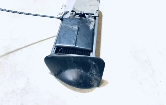 Car ashtray