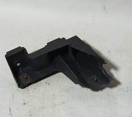 Volkswagen Jetta V Rear bumper mounting bracket 1K5807394A