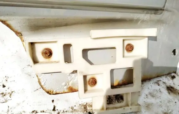 Volvo S70 V70 V70 XC Front bumper mounting bracket