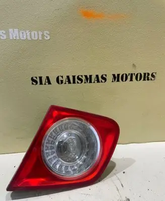 Volkswagen Jetta V Tailgate rear/tail lights 983152