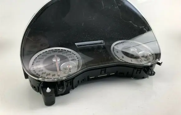 Mercedes-Benz A W176 Speedometer (instrument cluster) A1769008901 H2179