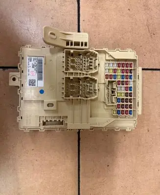 KIA Ceed Relay mounting block 91951K7940
