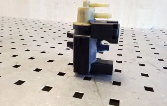 Volvo XC60 Turbo solenoid valve 31293964