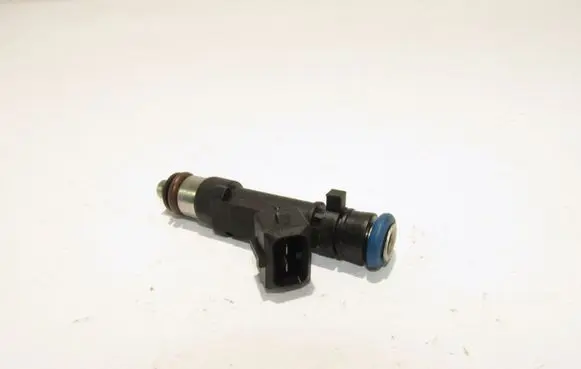 Opel Mokka X Fuel injector 0280158205