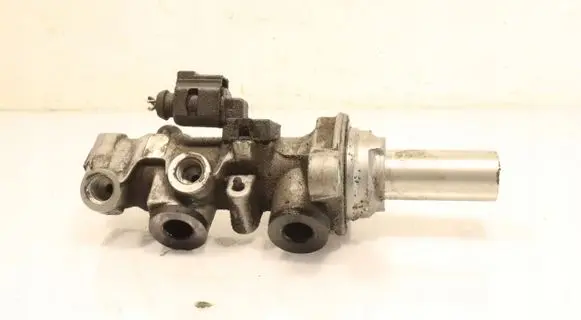 Skoda Octavia Mk3 (5E) Master brake cylinder