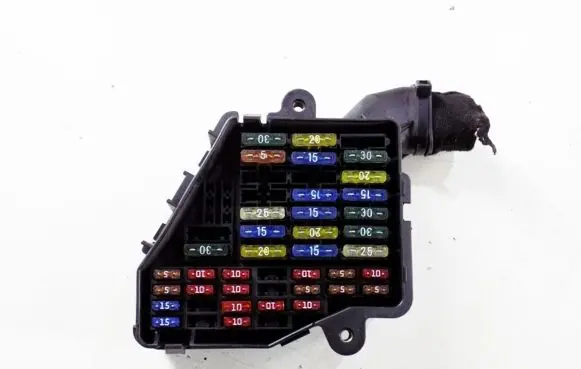 Audi A6 S6 C5 4B Fuse box set