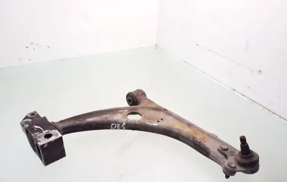 Volkswagen PASSAT B6 Front lower control arm/wishbone 3C0407153B