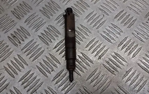 Seat Leon (1M) Fuel injectors set 028130202P