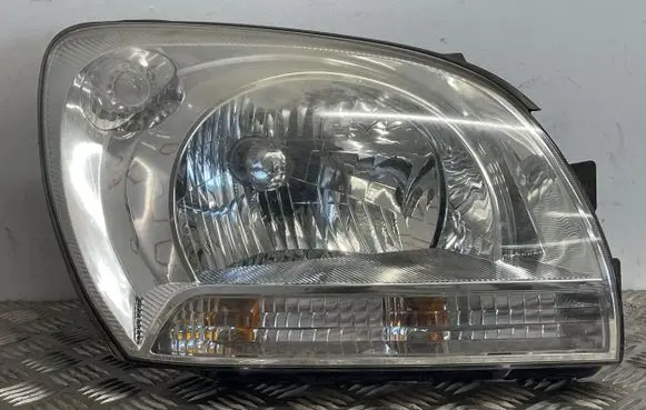 KIA Sportage Headlight/headlamp 921021F021