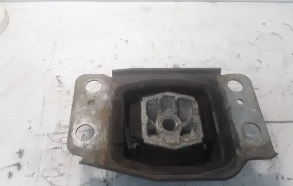 Ford Galaxy Gearbox mount 30680699 66917M121AC