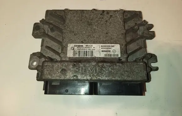 Renault Clio II Engine control unit/module 8200326395 S110140201A 8200326387