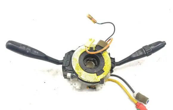 Mitsubishi Carisma Wiper turn signal indicator stalk/switch MB953700