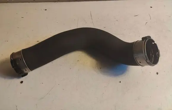 BMW 5 F10 F11 Intercooler hose/pipe 11279412