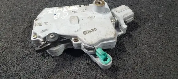 Nissan Primera Central locking motor 
