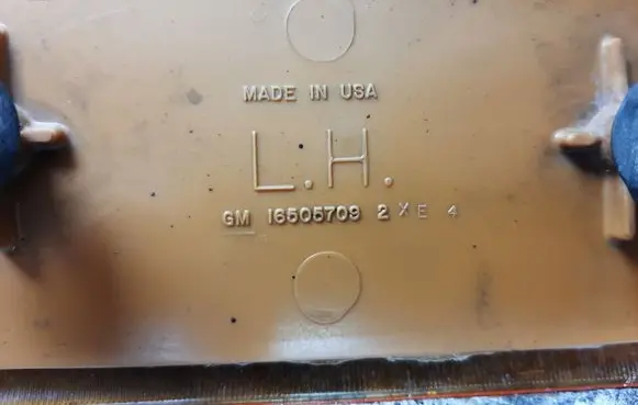 Chevrolet TRUCK C - K 1500 Front reflector 16505709