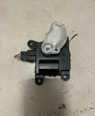 KIA Sorento Air flap motor/actuator H400730880