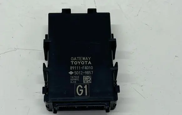 Toyota C-HR I Gateway control module 89111F4010 TA7523 50129857