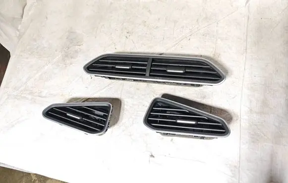 Volkswagen ID.3 Dash center air vent grill 10A819728 10A819704 10A819703